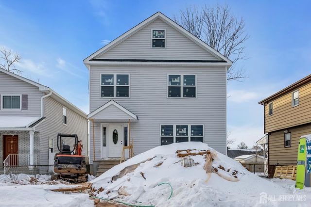 25 Fiat Avenue, Iselin, NJ 08830