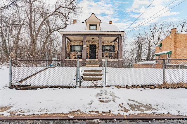 1423 Orangewood Ave, Beechview, PA 15216