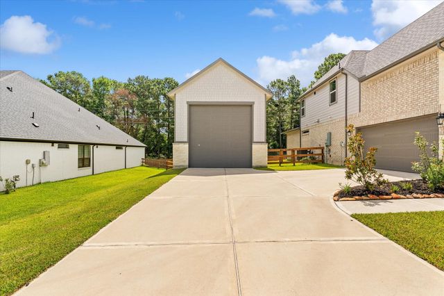 534 Black Bronco Road, Magnolia, TX 77354