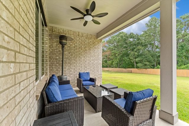 534 Black Bronco Road, Magnolia, TX 77354
