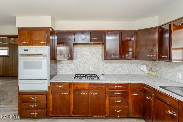 648 Woodsdale Avenue, Toledo, OH 43609