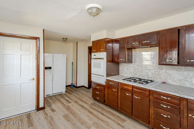 648 Woodsdale Avenue, Toledo, OH 43609