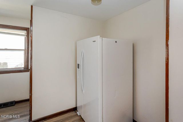 648 Woodsdale Avenue, Toledo, OH 43609