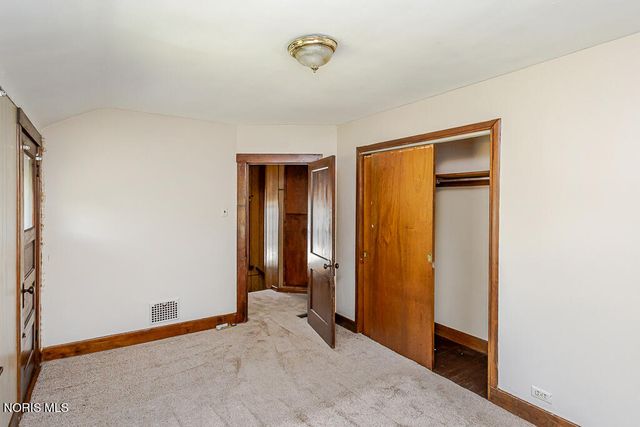 648 Woodsdale Avenue, Toledo, OH 43609