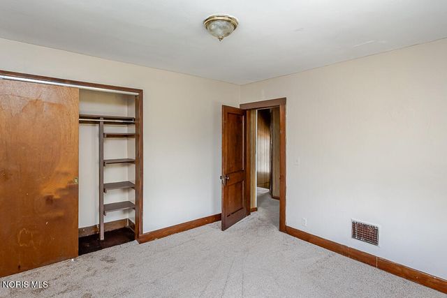 648 Woodsdale Avenue, Toledo, OH 43609