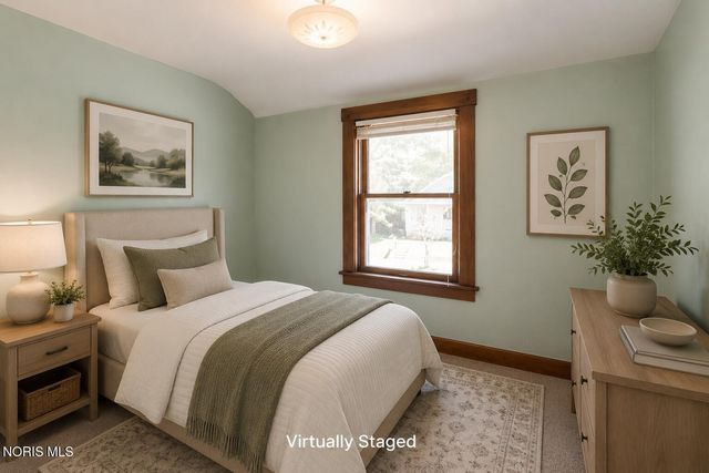 648 Woodsdale Avenue, Toledo, OH 43609