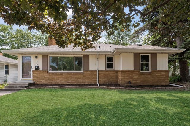 1800 37th Avenue NE, Minneapolis, MN 55421