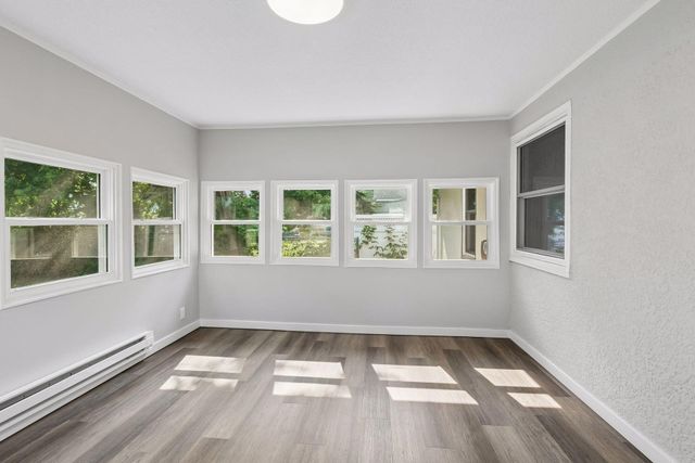 1800 37th Avenue NE, Minneapolis, MN 55421