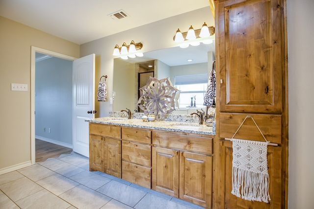 4193 Huntleigh Drive, San Angelo, TX 76904