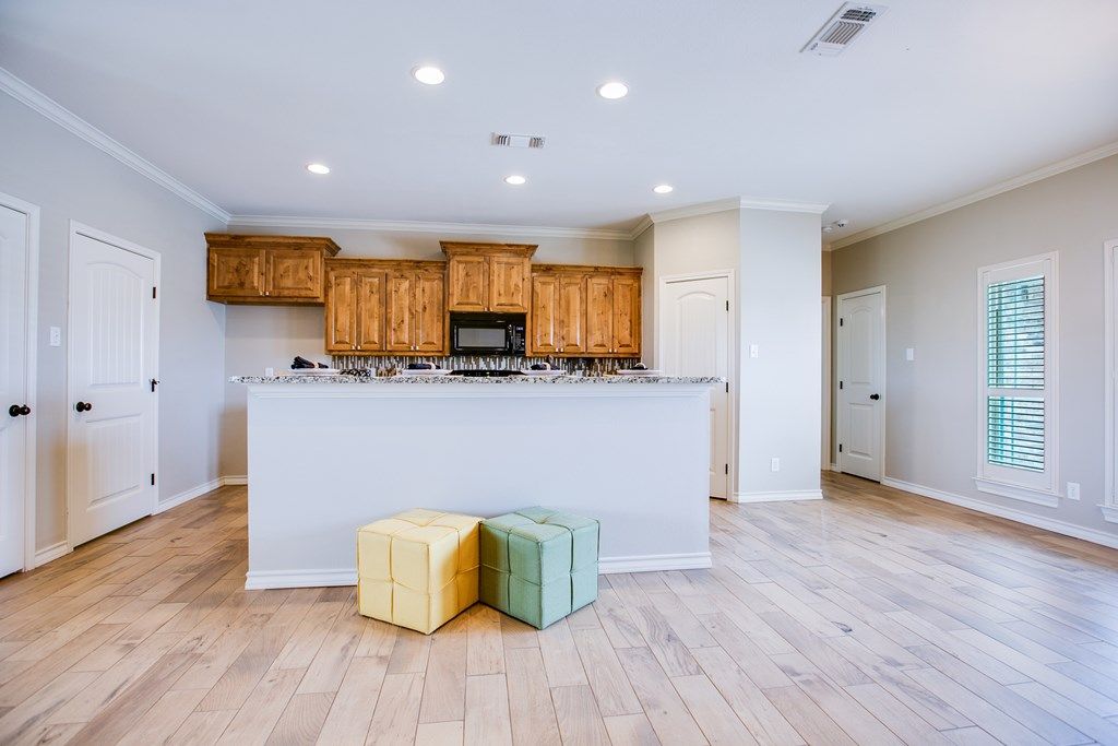 Image 11 of property listing at 4193 Huntleigh Dr, San Angelo, TX 76904