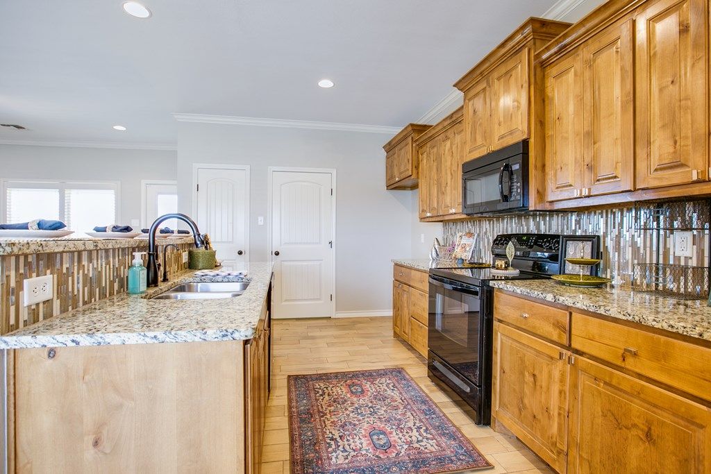 Image 13 of property listing at 4193 Huntleigh Dr, San Angelo, TX 76904