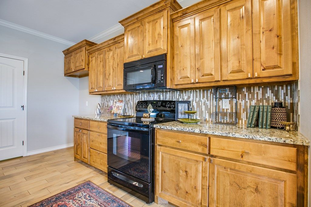 Image 14 of property listing at 4193 Huntleigh Dr, San Angelo, TX 76904