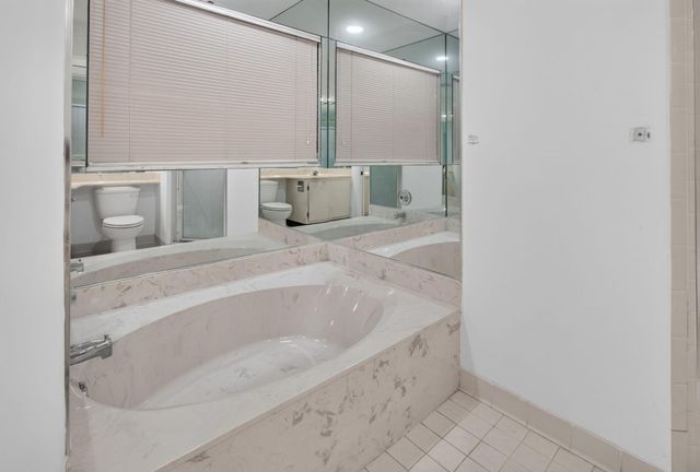 5642 Forest Oaks Terrace, Delray Beach, FL 33484