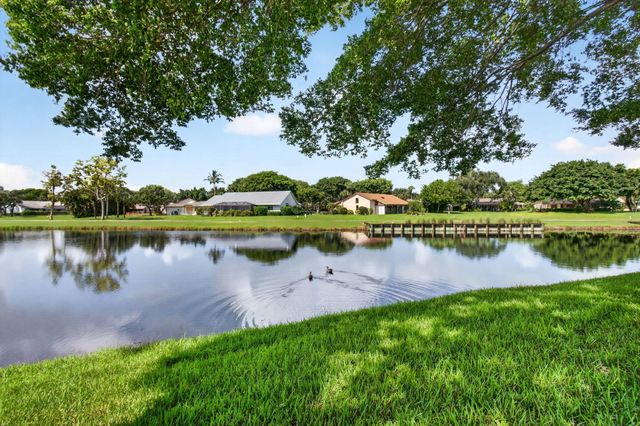 5642 Forest Oaks Terrace, Delray Beach, FL 33484