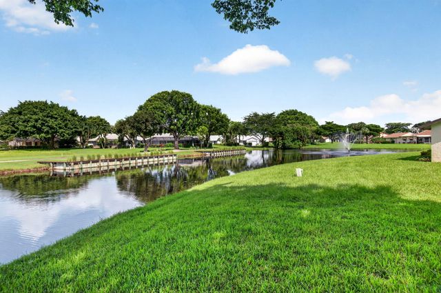 5642 Forest Oaks Terrace, Delray Beach, FL 33484