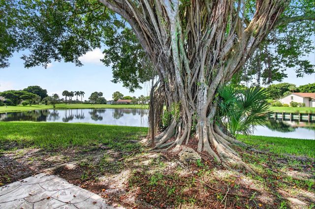 5642 Forest Oaks Terrace, Delray Beach, FL 33484