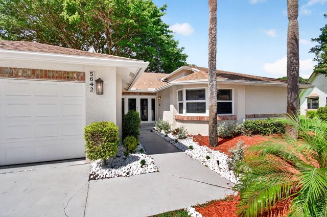 5642 Forest Oaks Terrace, Delray Beach, FL 33484
