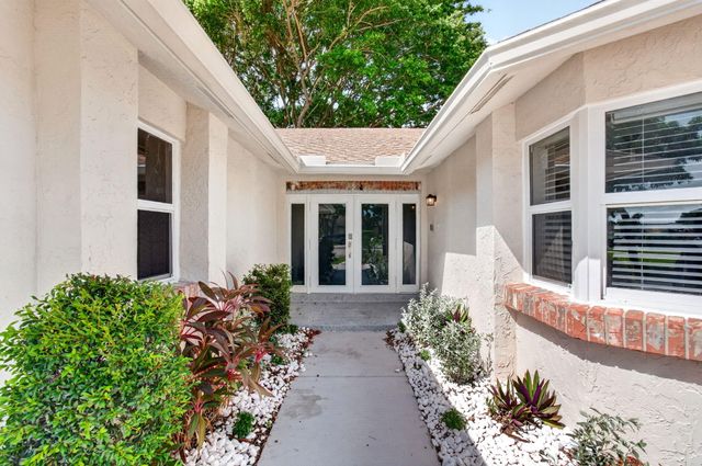 5642 Forest Oaks Terrace, Delray Beach, FL 33484
