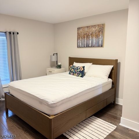 475 Locust Ave, Burlington City, NJ 08016