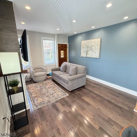 475 Locust Ave, Burlington City, NJ 08016