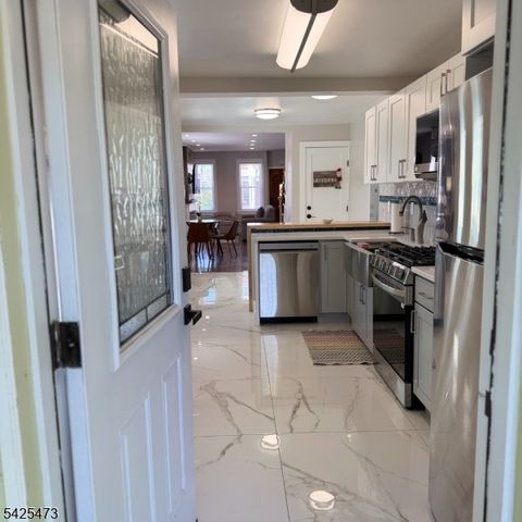 475 Locust Ave, Burlington City, NJ 08016