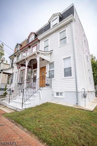 475 Locust Ave, Burlington City, NJ 08016