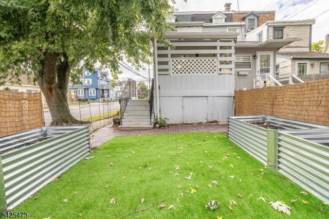 475 Locust Ave, Burlington City, NJ 08016