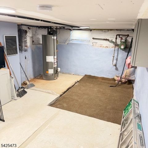 475 Locust Ave, Burlington City, NJ 08016