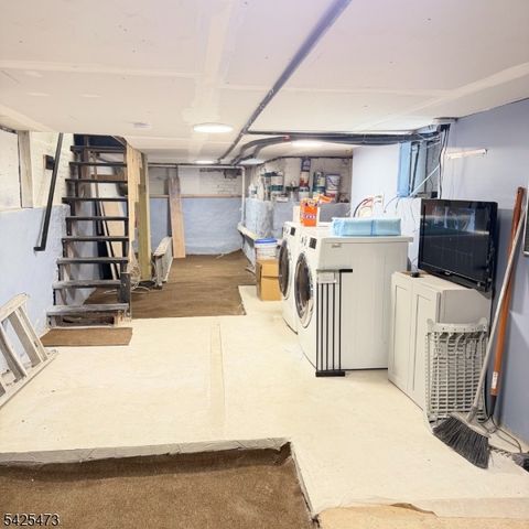 475 Locust Ave, Burlington City, NJ 08016