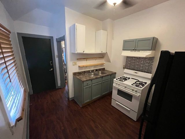 15534 Turlington Avenue 2S, Harvey, IL 60426