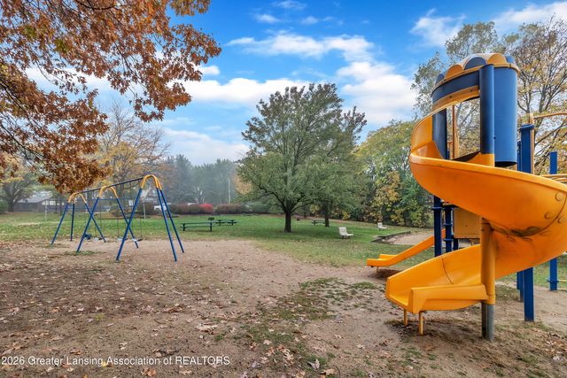 1220 Sandhill Drive, Dewitt, MI 48820