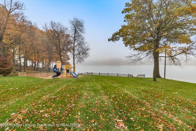 1220 Sandhill Drive, Dewitt, MI 48820