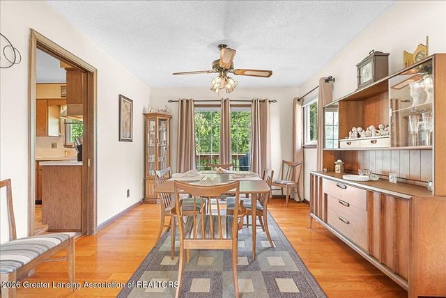 1220 Sandhill Drive, Dewitt, MI 48820