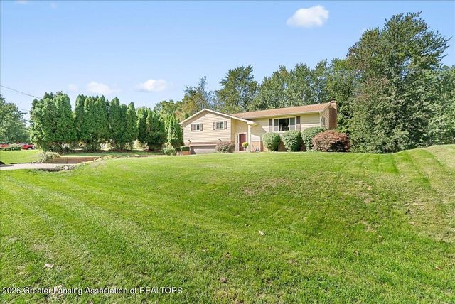 1220 Sandhill Drive, Dewitt, MI 48820