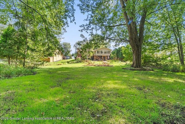 1220 Sandhill Drive, Dewitt, MI 48820