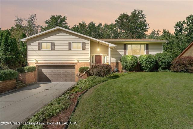 1220 Sandhill Drive, Dewitt, MI 48820