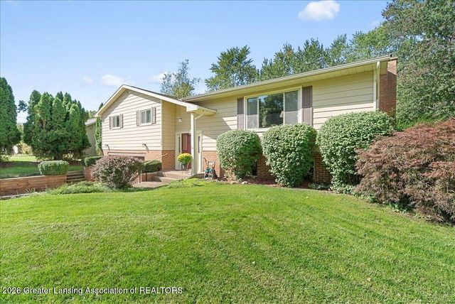 1220 Sandhill Drive, Dewitt, MI 48820