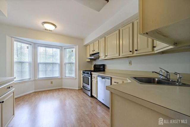 103 Sequoia Court 11, Princeton, NJ 08540