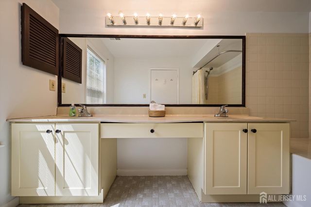 103 Sequoia Court 11, Princeton, NJ 08540