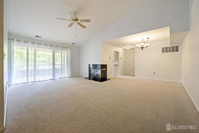 103 Sequoia Court 11, Princeton, NJ 08540