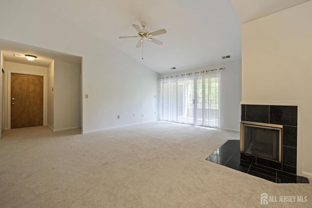 103 Sequoia Court 11, Princeton, NJ 08540