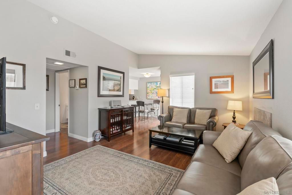7439 Altiva Pl, Carlsbad, CA 92009 — photo 4