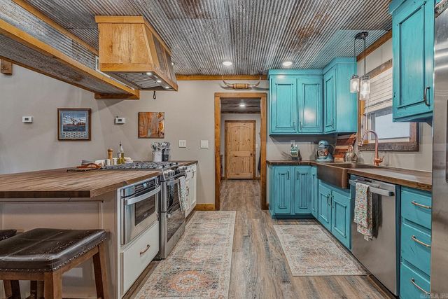 1323 CR 304, Jonesboro, AR 72401