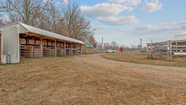 1323 CR 304, Jonesboro, AR 72401