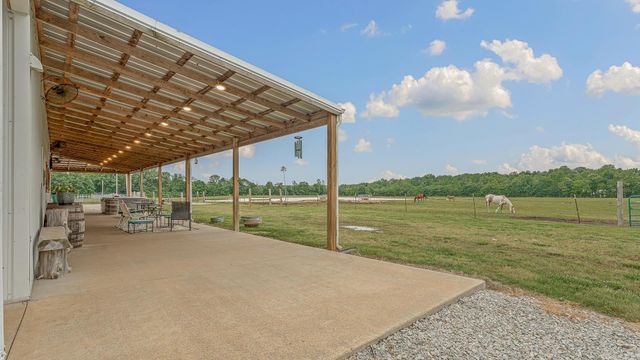 1323 CR 304, Jonesboro, AR 72401