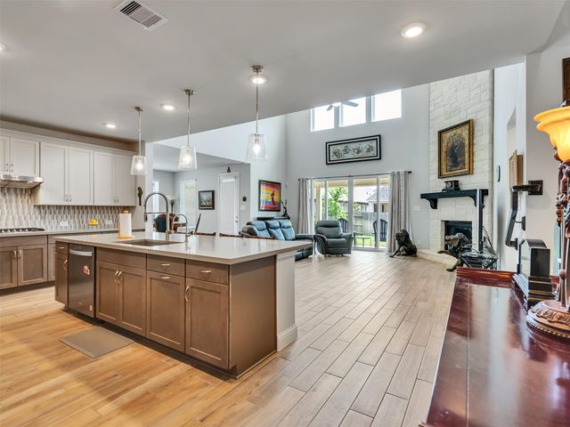 17204 Begonia Bend Drive, Conroe, TX 77302