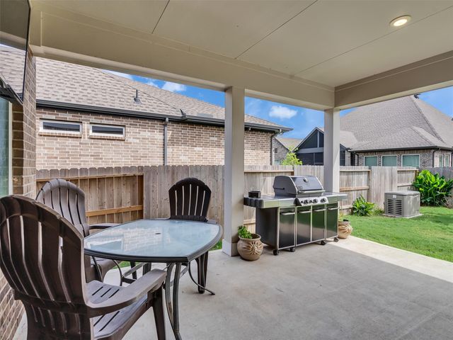 17204 Begonia Bend Drive, Conroe, TX 77302