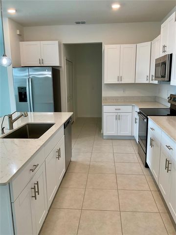 10380 LAVENDER ASTER TRAIL, San Antonio, FL 33576