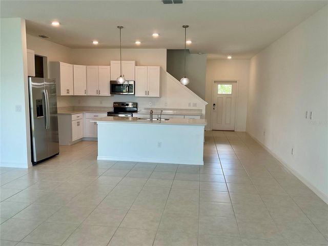 10380 LAVENDER ASTER TRAIL, San Antonio, FL 33576