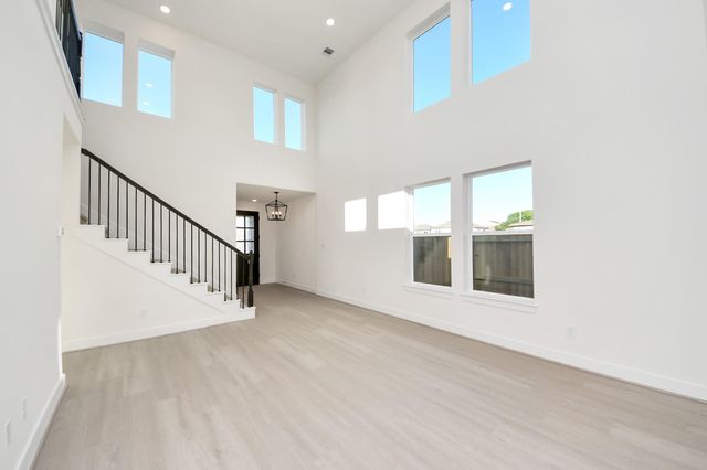 4335 Avron Drive, Stafford, TX 77477